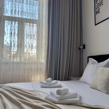 Lalumiere1930 - Historic Center Apartment *